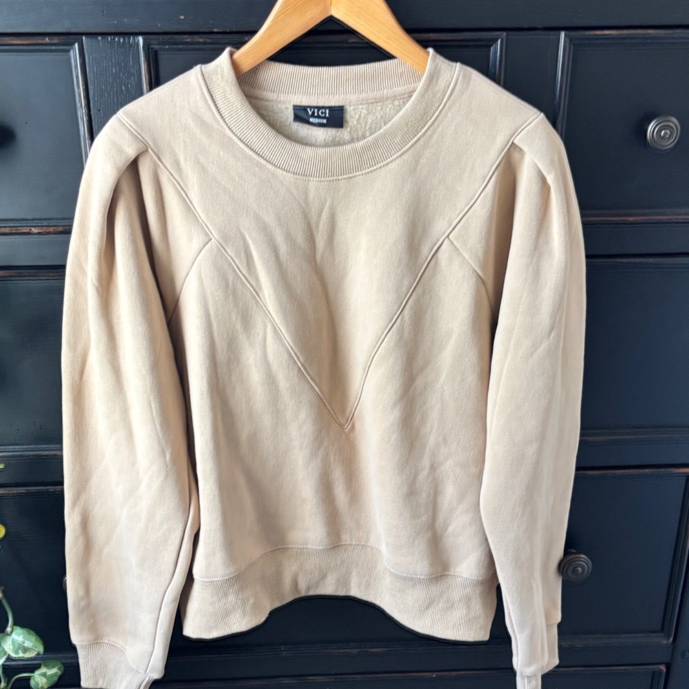 VICI Camel/Tan size M Puff Sleeved Sweatshirt, 100% Cotton